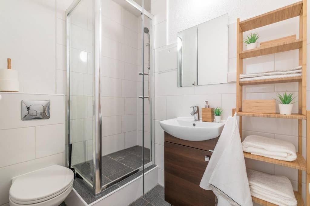 Sauber Und Modern, Netflix, Wifi, Leipzig Flair, Kueche Appartement Buitenkant foto